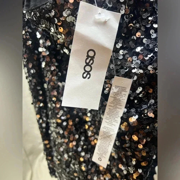 ASOS DESIGN sequin mini skirt in black size 4 Us with all tags VERY PRETTY - Picture 8 of 10